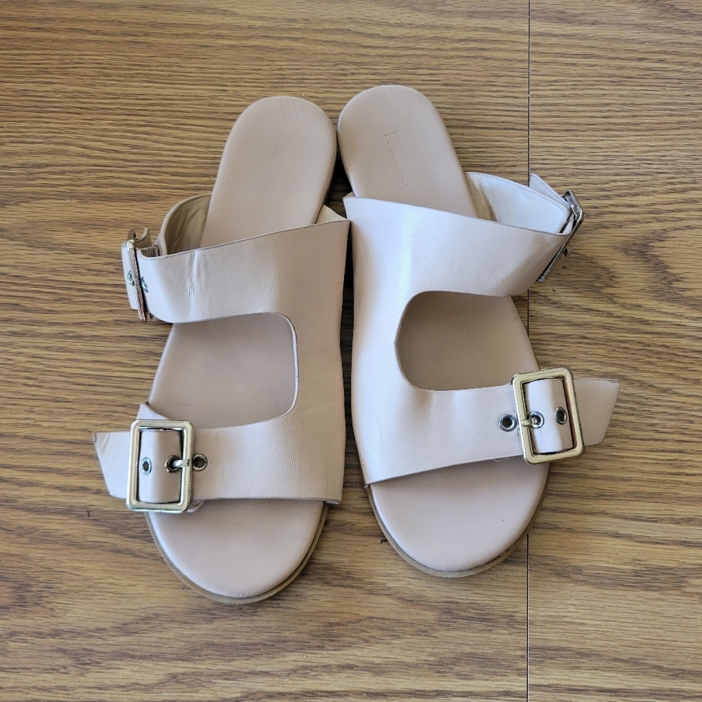 Forever 21 | Nude sandals